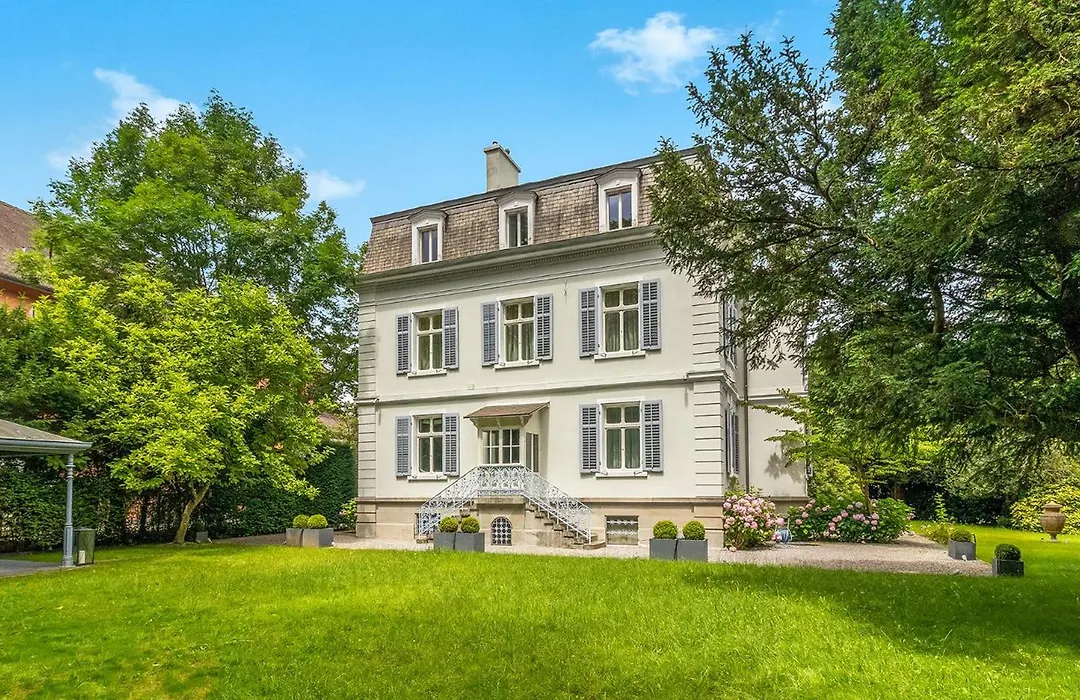 Entire Villa Imperial In Central Zurich-1